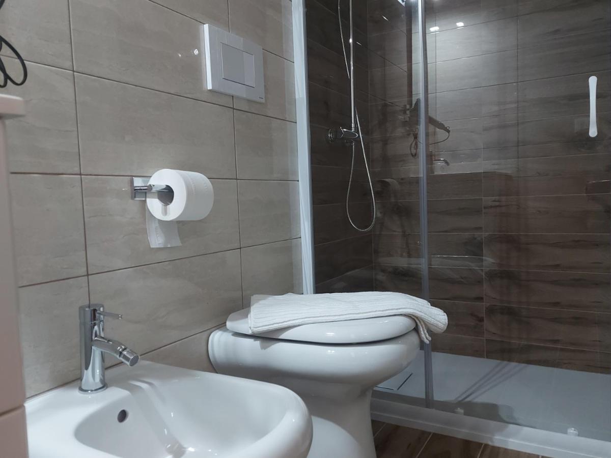 I Tre Marchi Rooms Camera Sabbia แตร์โมลิ ภายนอก รูปภาพ