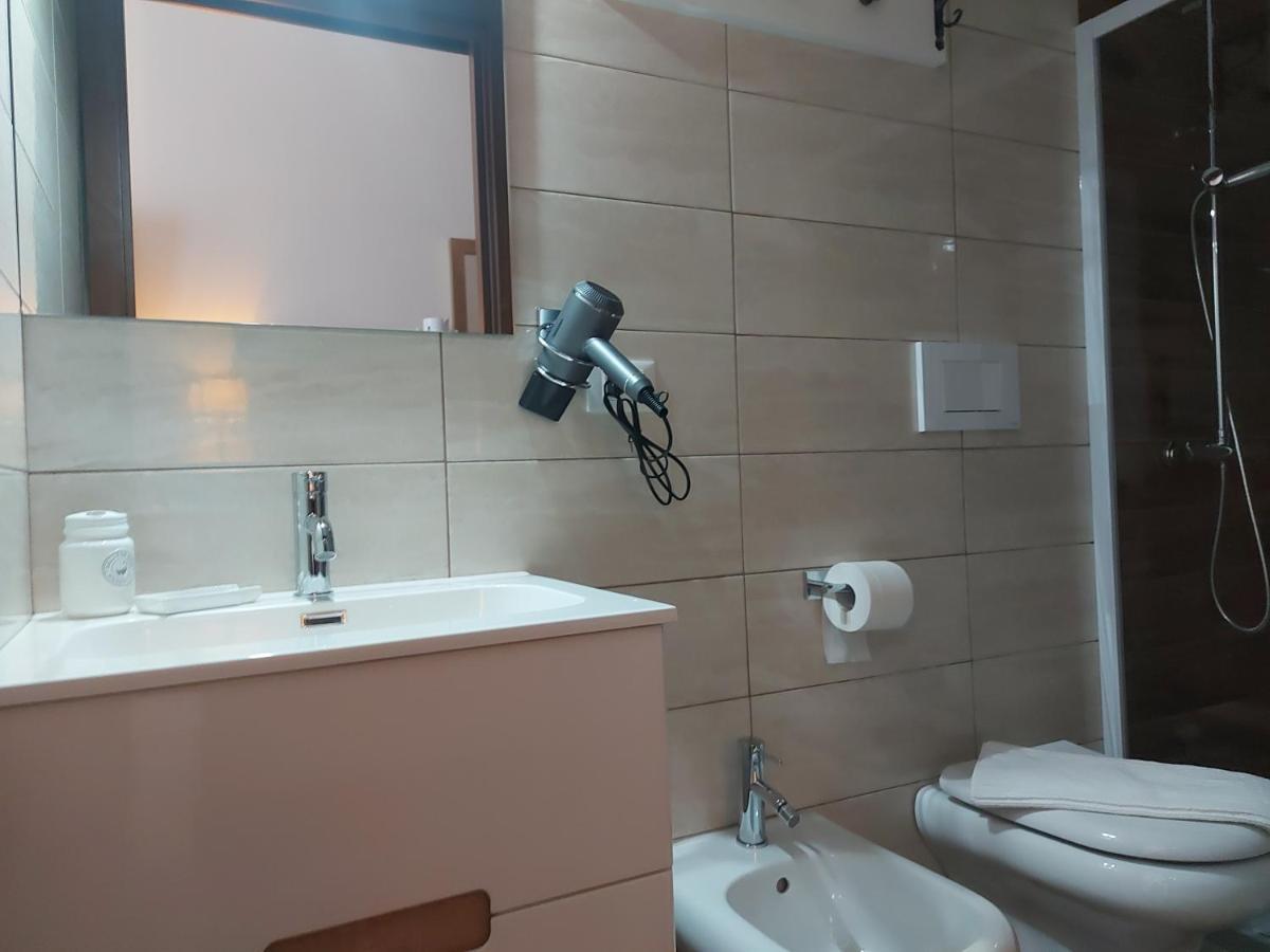 I Tre Marchi Rooms Camera Sabbia แตร์โมลิ ภายนอก รูปภาพ