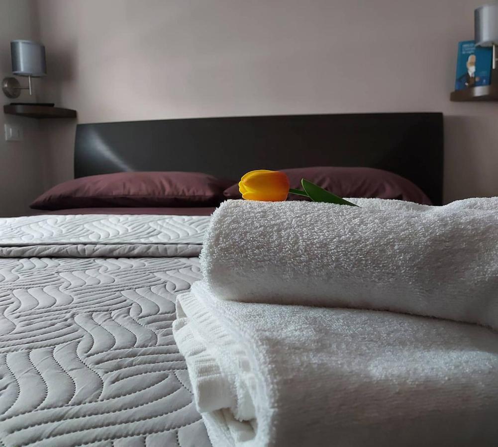 I Tre Marchi Rooms Camera Sabbia แตร์โมลิ ภายนอก รูปภาพ