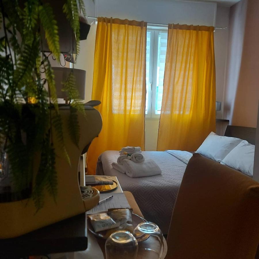 I Tre Marchi Rooms Camera Sabbia แตร์โมลิ ภายนอก รูปภาพ